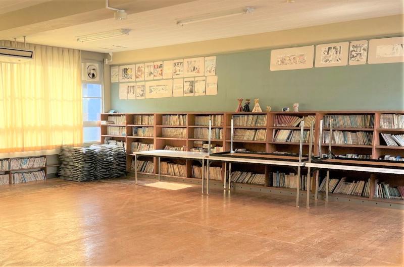 2F 図書室