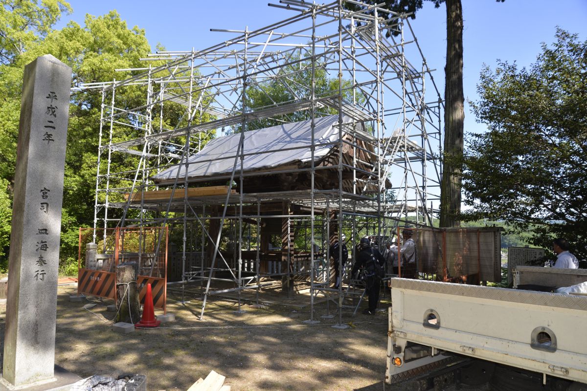 南宮神社鐘撞堂 足場仮設