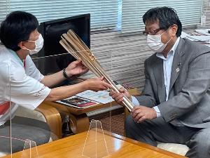 5.27東京五輪聖火ランナー中林日登美さんほか表敬訪問