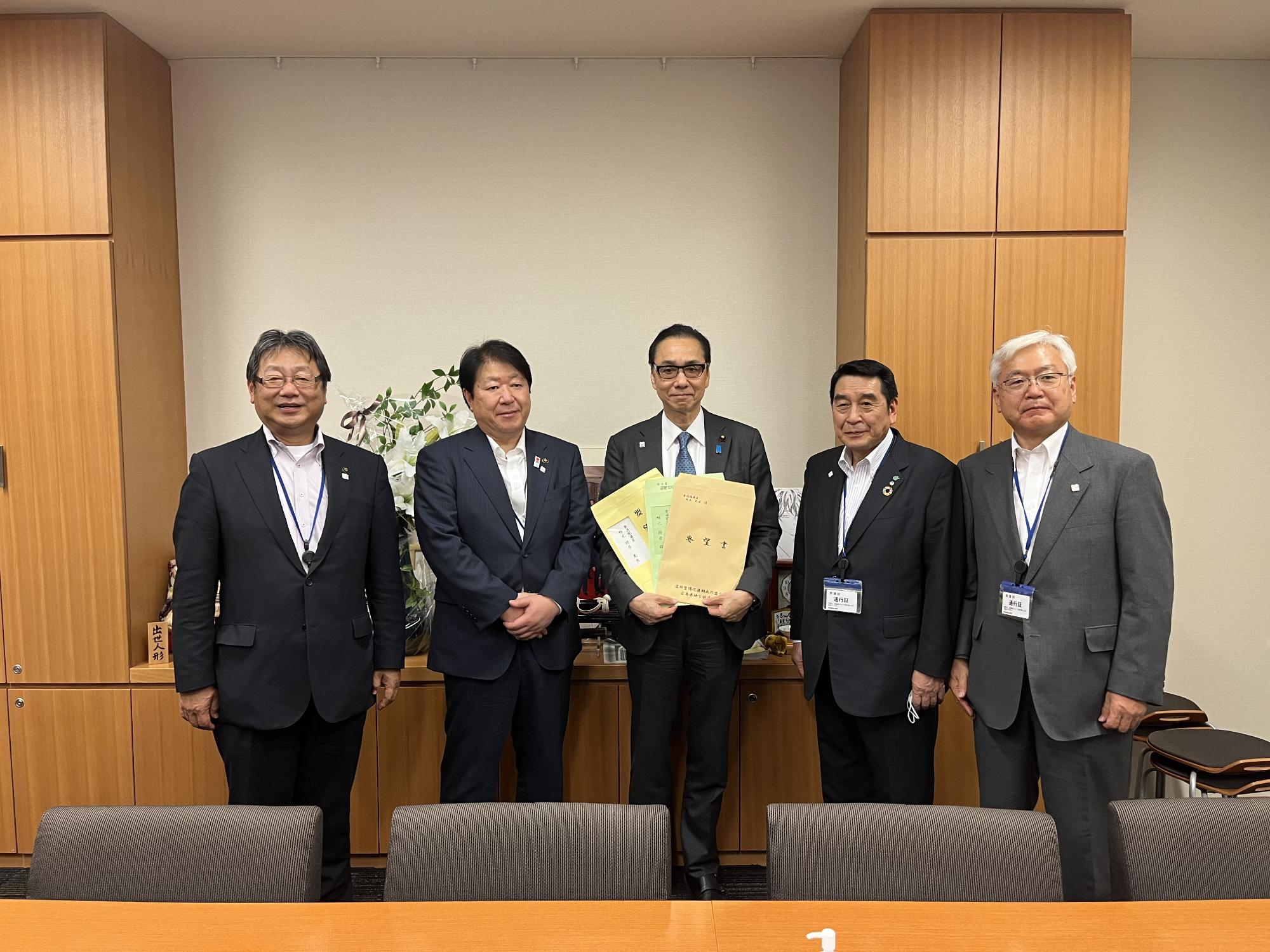 畦元将吾参議院議員への要望活動