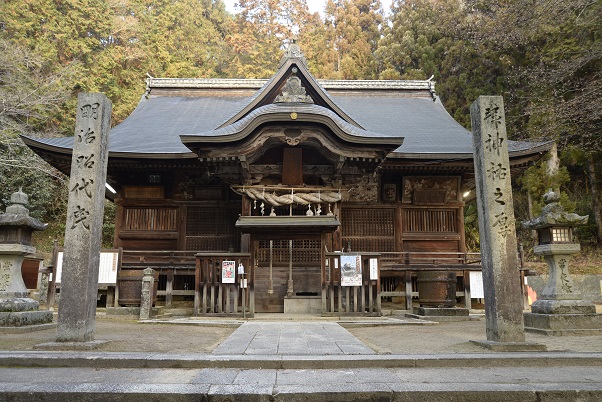 南宮神社の本殿