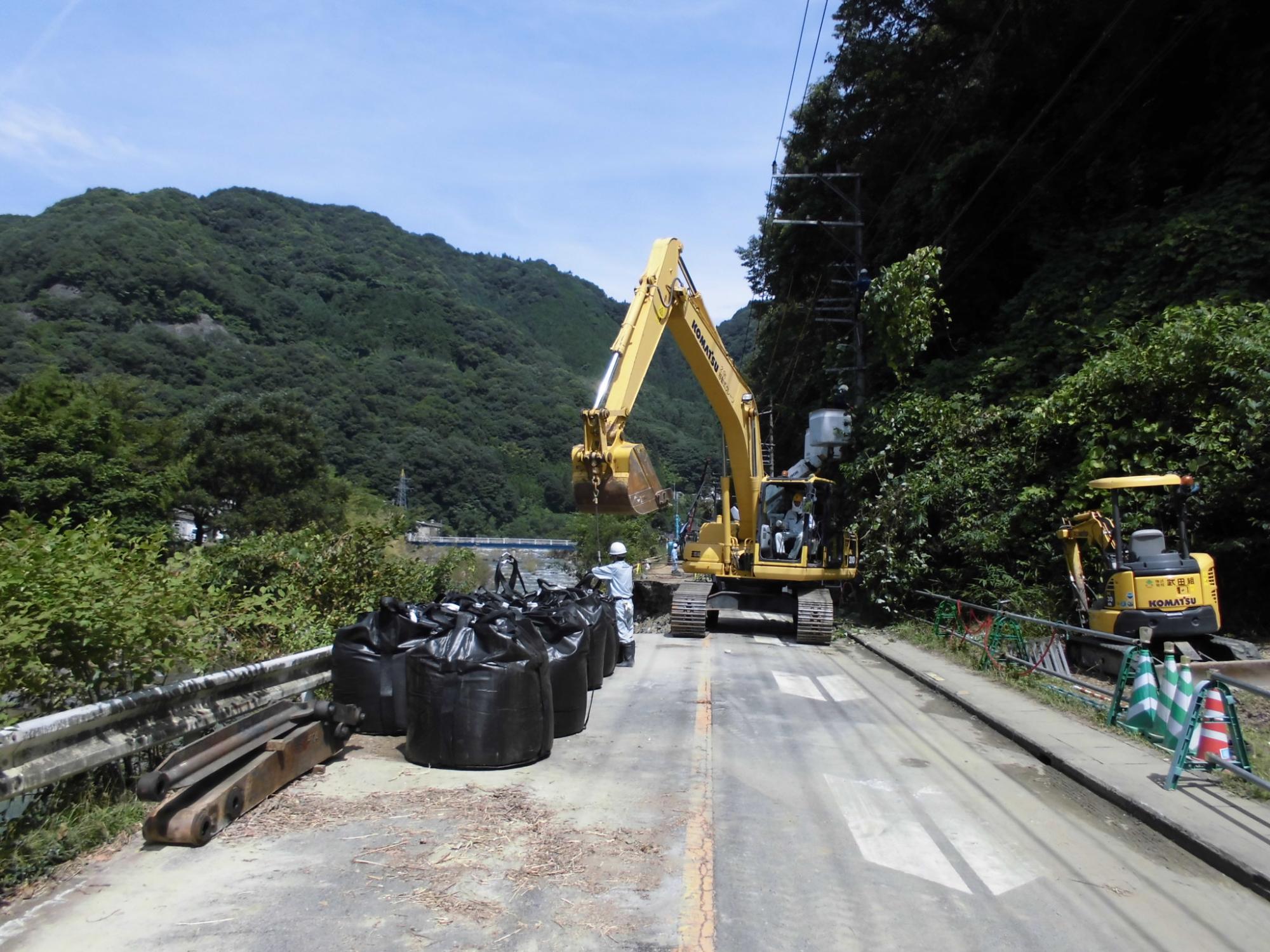 府中上下線の道路復旧状況の写真