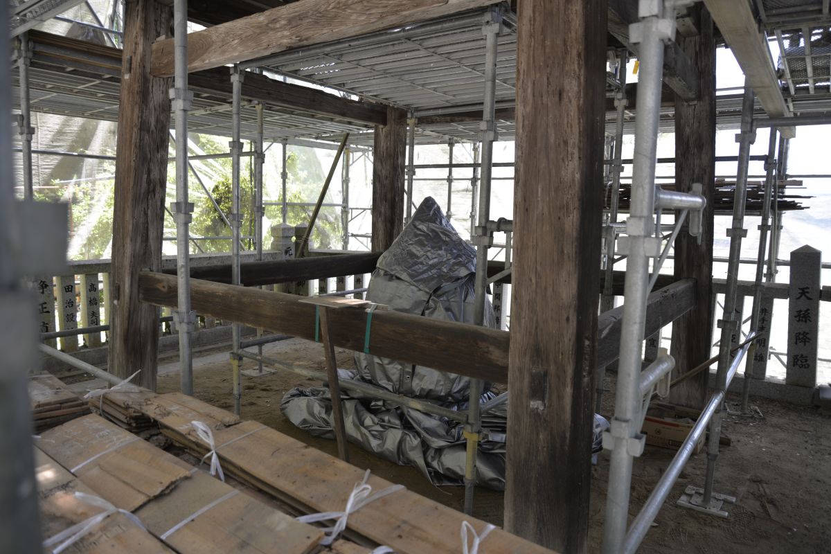 南宮神社鐘撞堂 鐘