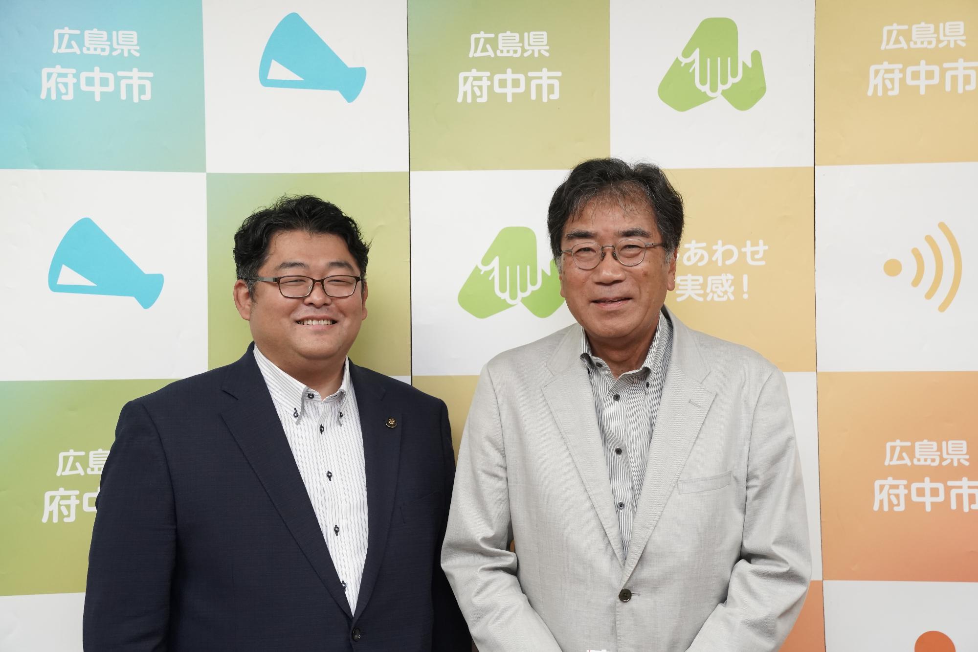 JFA第20回全日本O-70サッカー大会に出場した米丸剛司さんと市長