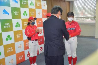 8.12 第6回全日本中学女子軟式野球大会出場者の表敬訪問