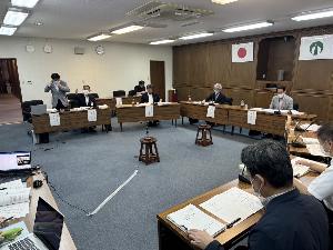 委員会の様子