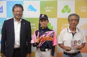記念撮影の様子