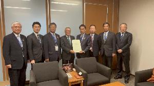 宮沢洋一参議院議員