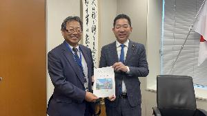 越智俊之参議院議員