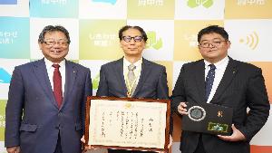 記念撮影の様子