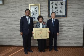 11.27叙勲伝達式（高尾 順子様）