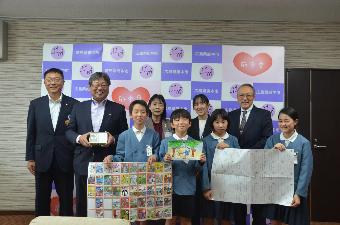 10.25 南小学校児童表敬訪問