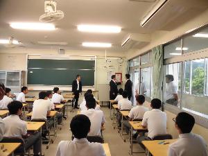 6.27府中市立第一中学校空調設備一部使用開始状況視察