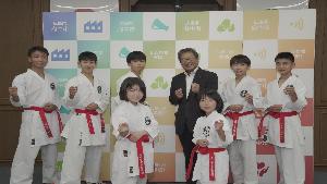 記念撮影の様子