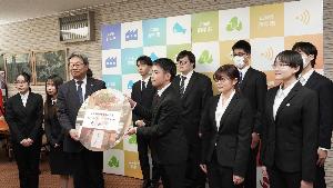 記念撮影の様子