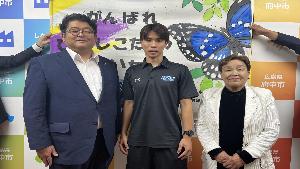 記念撮影の様子