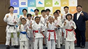 記念撮影の様子