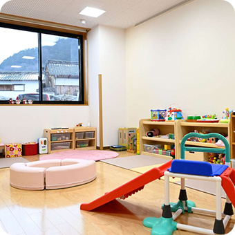 子育てステーションふらっと上下 内観写真